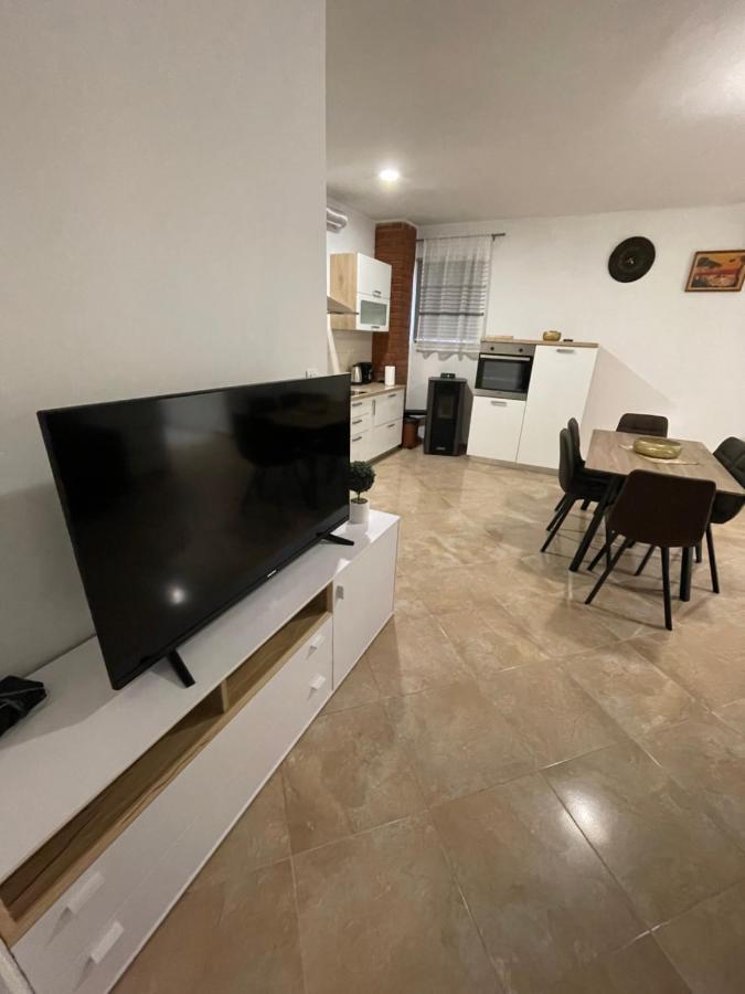 Holiday Home “Marko” With Heated Pool! نين المظهر الخارجي الصورة