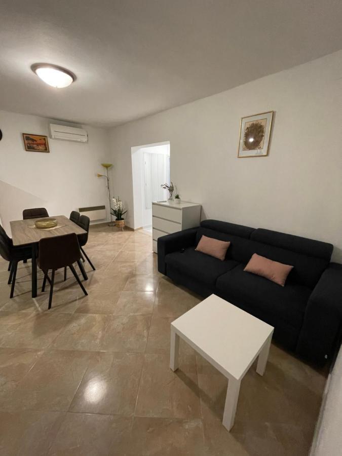 Holiday Home “Marko” With Heated Pool! نين المظهر الخارجي الصورة